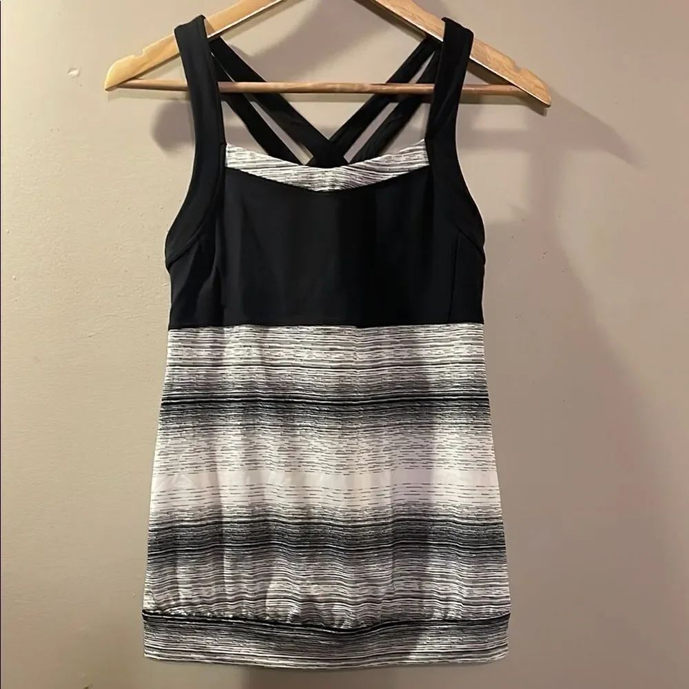 Athleta Ribbed Fitted Black and Gray Tank Top
